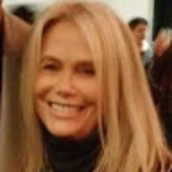 Meet your Posher, Loren - Picture 1 of 1